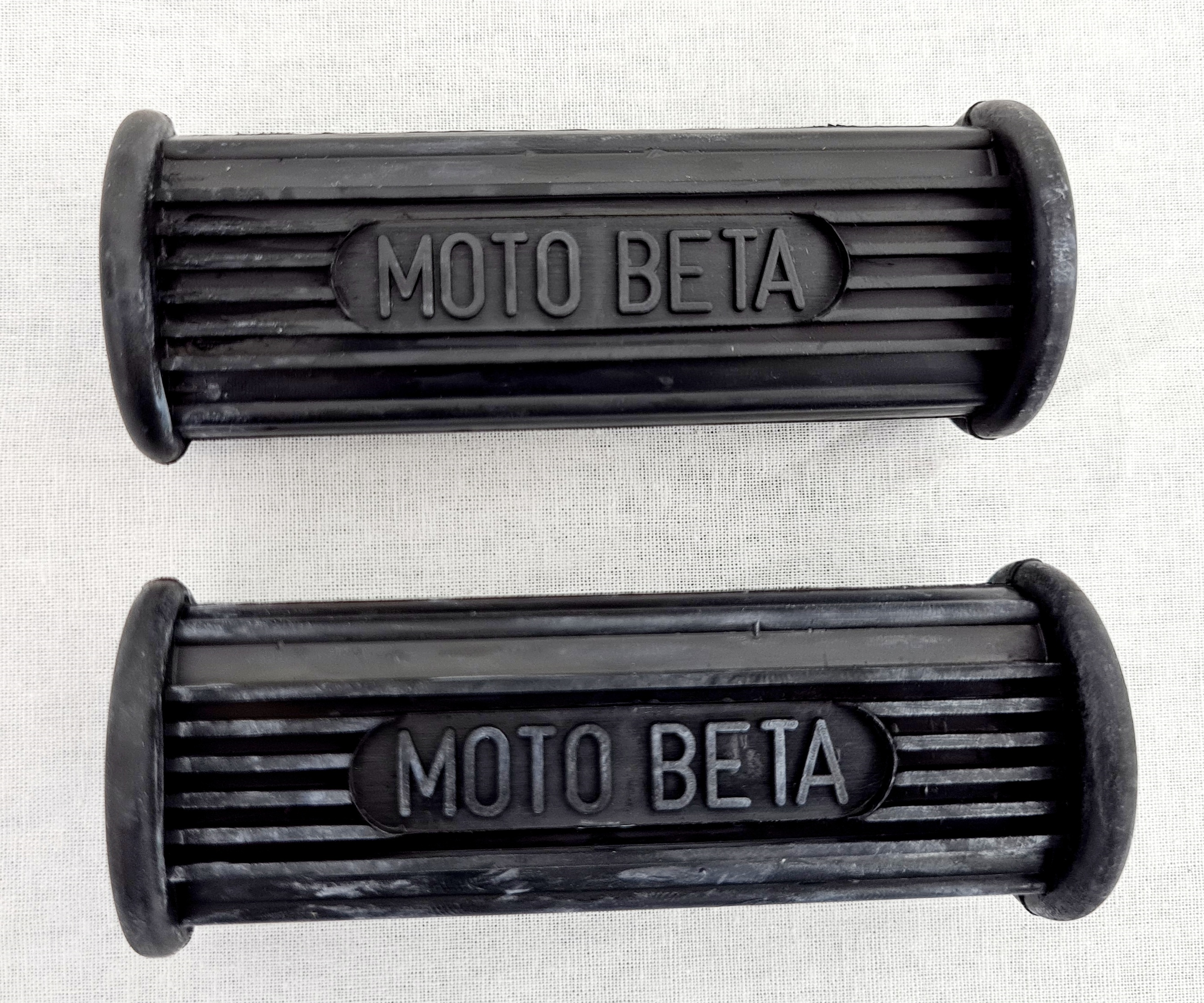 Prodotto: BS.01520 - GOMMINI PEDANE MOTO BETA FORO MM 10 - BETA