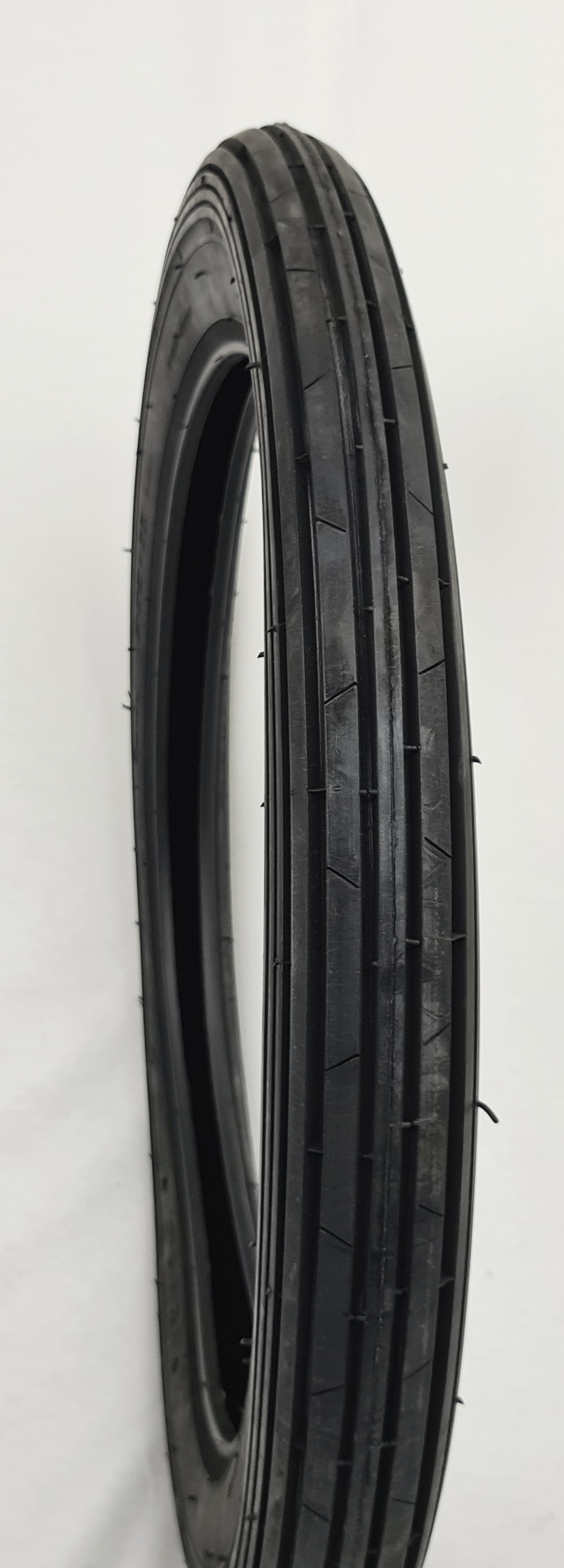 PNEUMATICO GOMMA 2.50 -18 "  RIGATO  LISCIO 25018 - TYRE