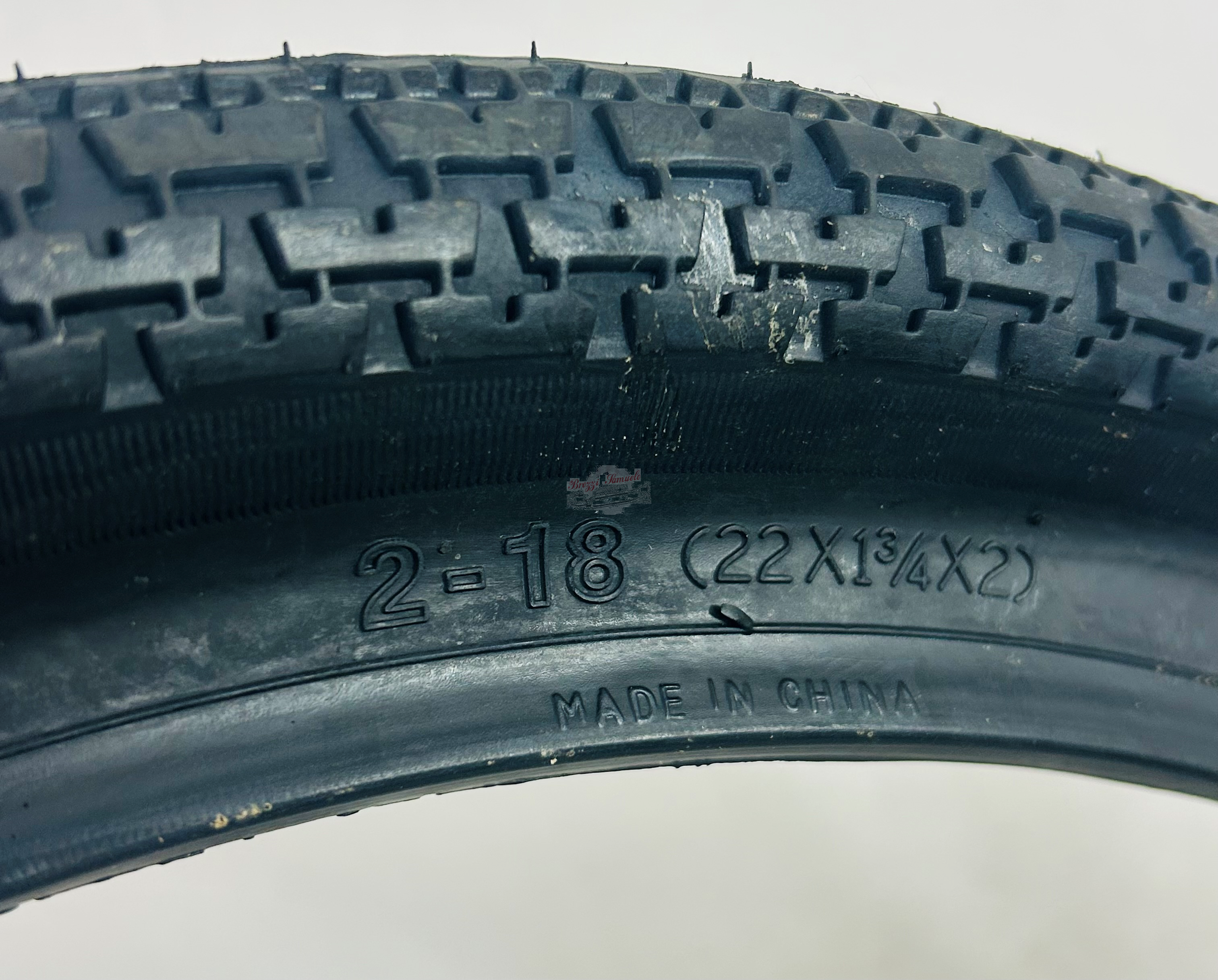 PNEUMATICO GOMMA 2 - 18 "  SCOLPITO - 218 - 20018  POST. - TYRE (22 X 1 3/4 X 2 ) - 2 X 18 "